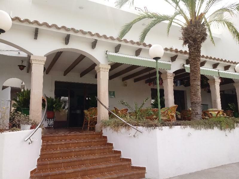 ホテル Oasis D'Or Cala D´Or エクステリア 写真